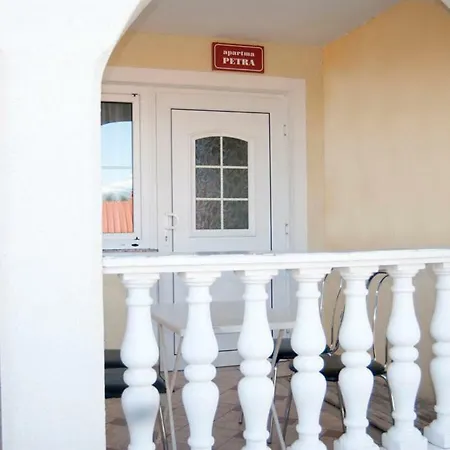 Kuret Apartment Lopar