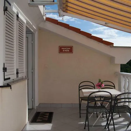 Apartament Kuret Lopar